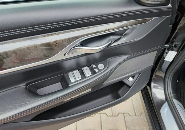 BMW Seria 7 cena 155000 przebieg: 125515, rok produkcji 2016 z Piotrków Trybunalski małe 781